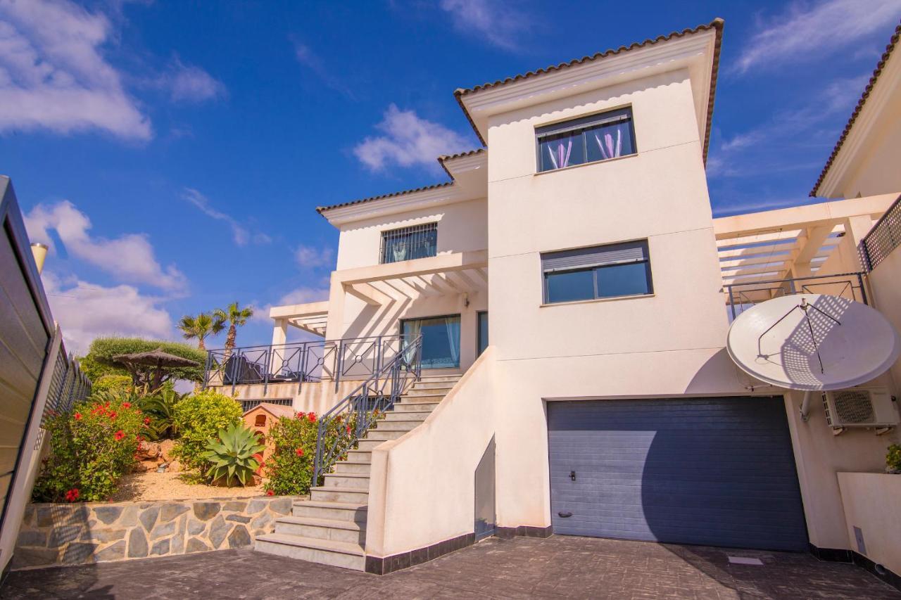 Villa Moderna Con Piscina 坎佩略 外观 照片