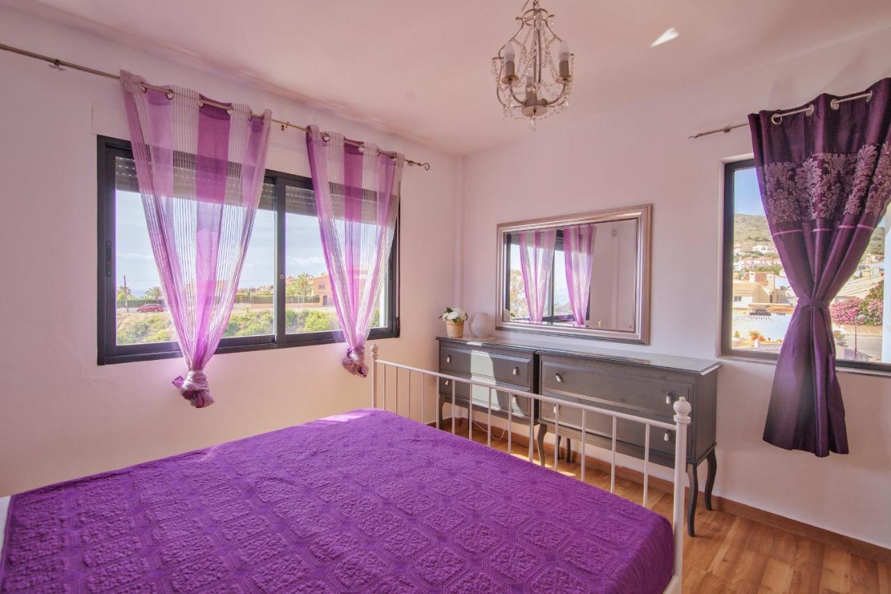 Villa Moderna Con Piscina 坎佩略 外观 照片