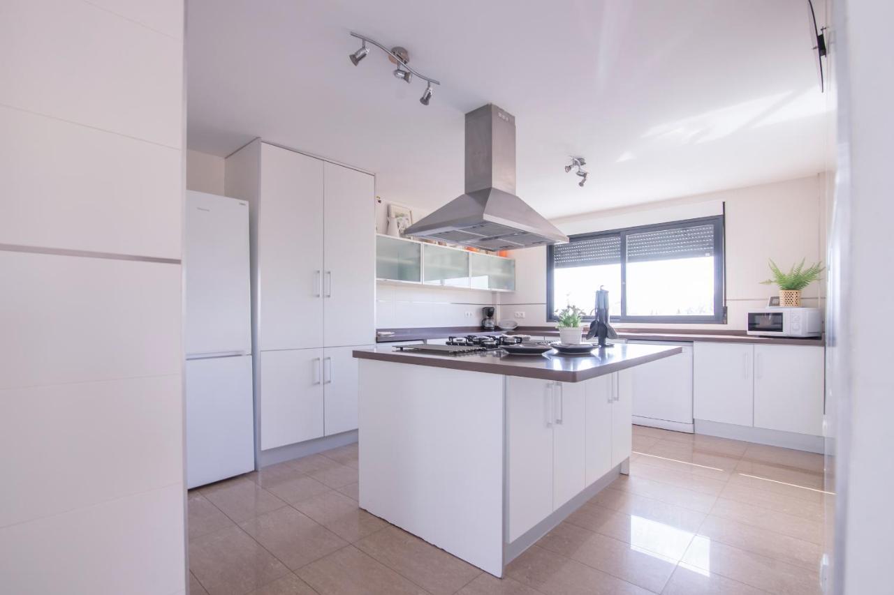 Villa Moderna Con Piscina 坎佩略 外观 照片