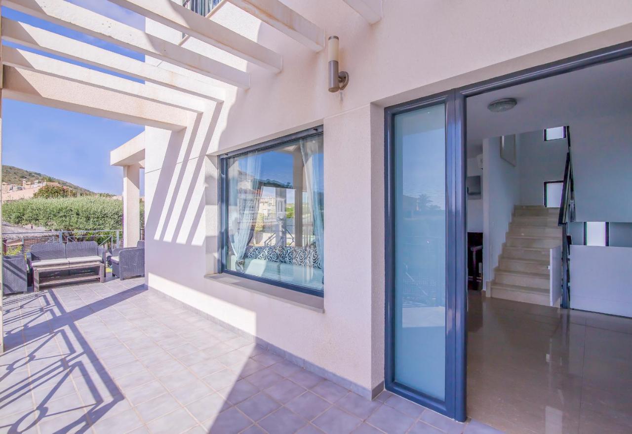 Villa Moderna Con Piscina 坎佩略 外观 照片